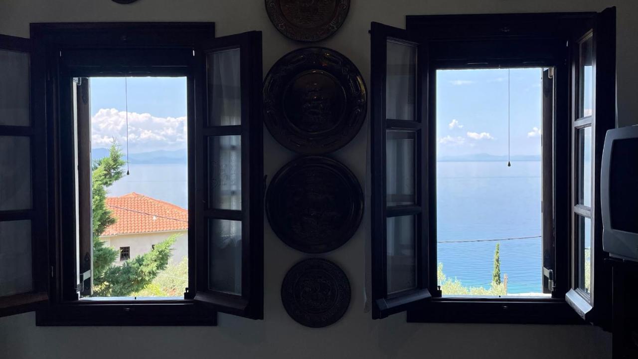 Iris Sea View * Afissos